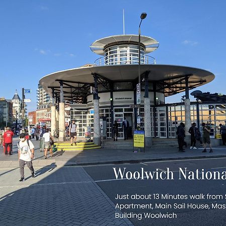 Skyvillion - London River Thames Top Floor Apartments By Woolwich Ferry, Mins To London Excel, O2 Arena , London City Airport With Parking 外观 照片