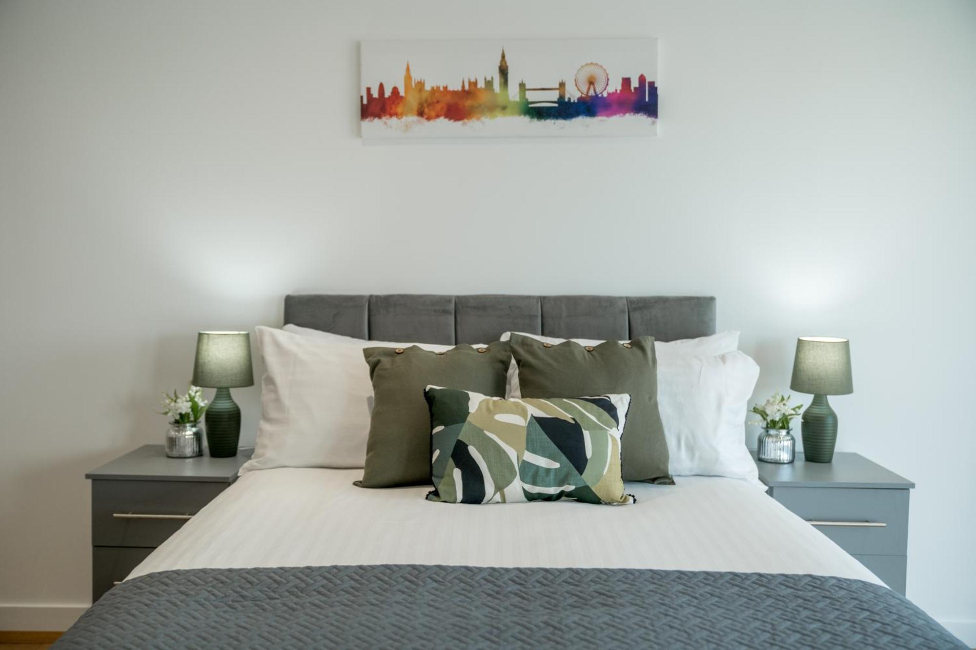 Skyvillion - London River Thames Top Floor Apartments By Woolwich Ferry, Mins To London Excel, O2 Arena , London City Airport With Parking 外观 照片
