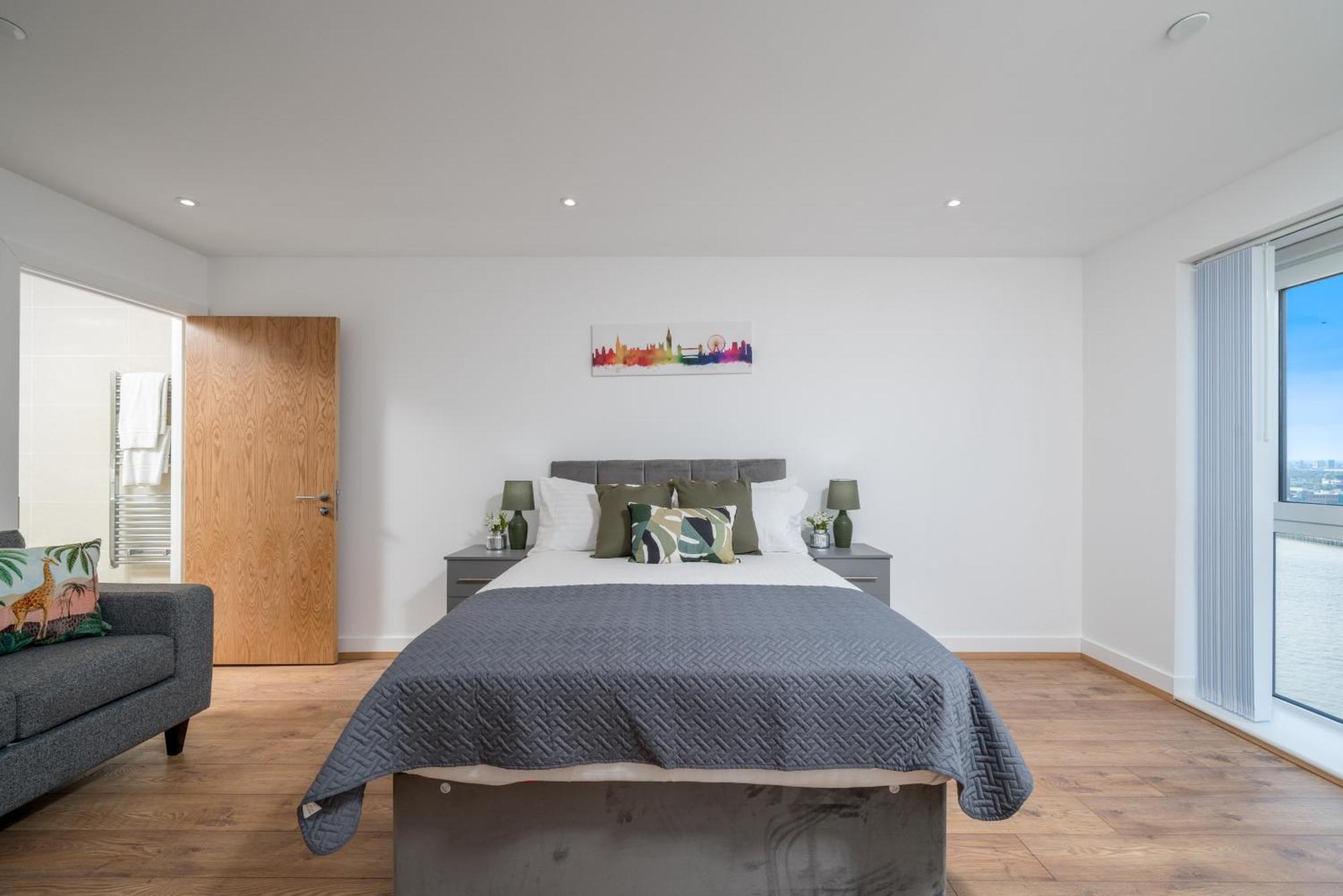 Skyvillion - London River Thames Top Floor Apartments By Woolwich Ferry, Mins To London Excel, O2 Arena , London City Airport With Parking 外观 照片