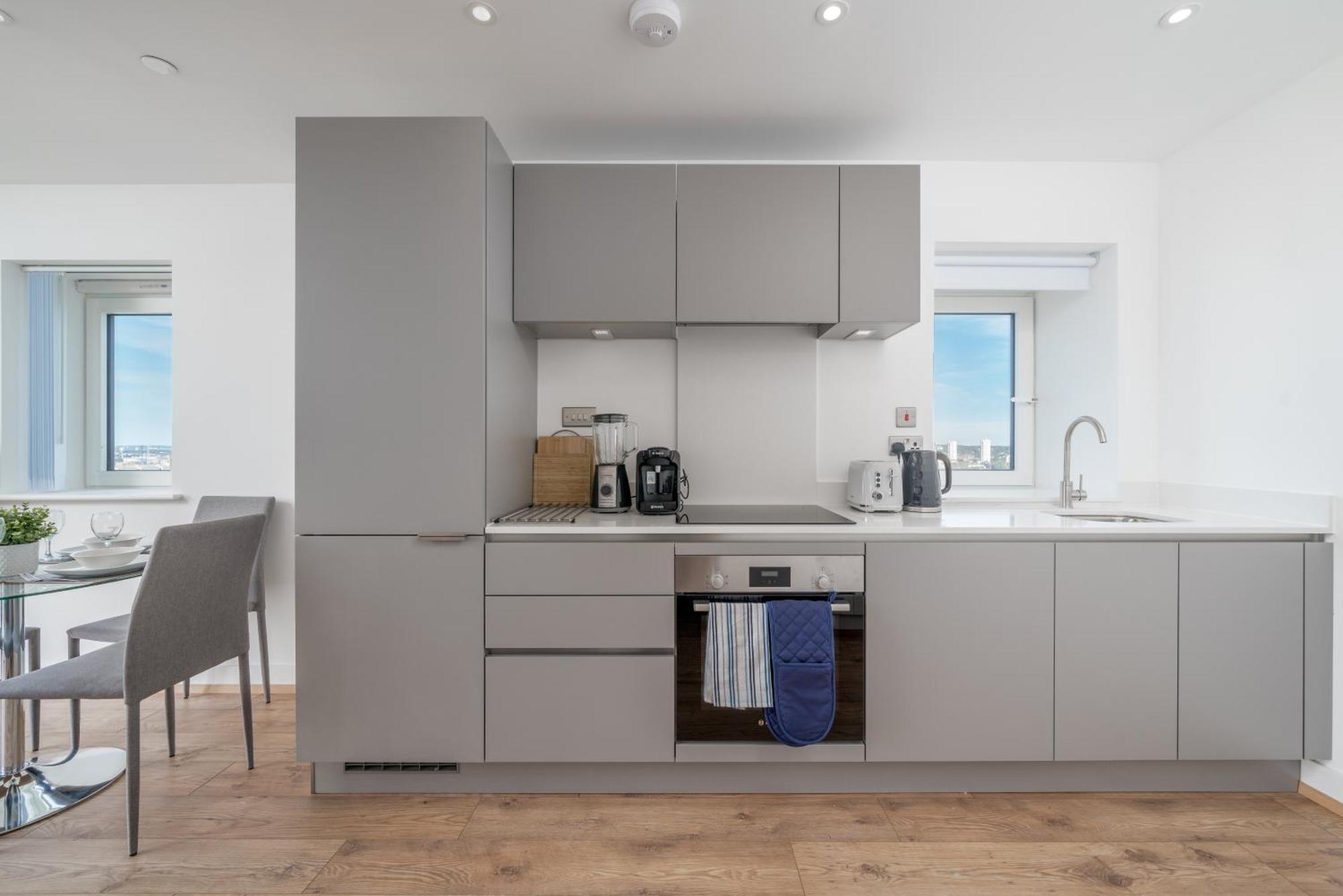 Skyvillion - London River Thames Top Floor Apartments By Woolwich Ferry, Mins To London Excel, O2 Arena , London City Airport With Parking 外观 照片