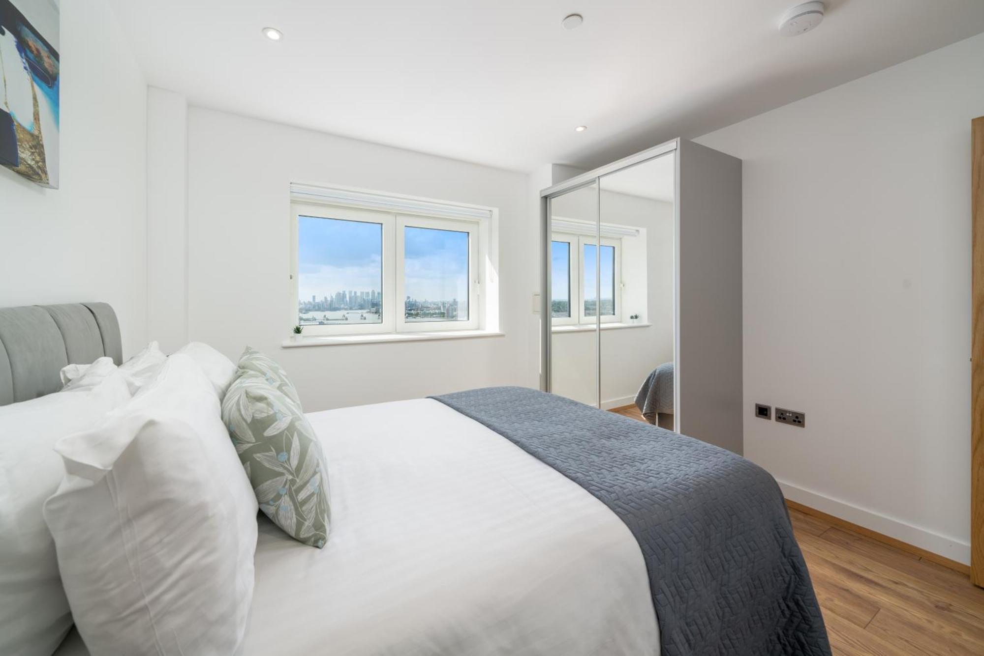 Skyvillion - London River Thames Top Floor Apartments By Woolwich Ferry, Mins To London Excel, O2 Arena , London City Airport With Parking 外观 照片