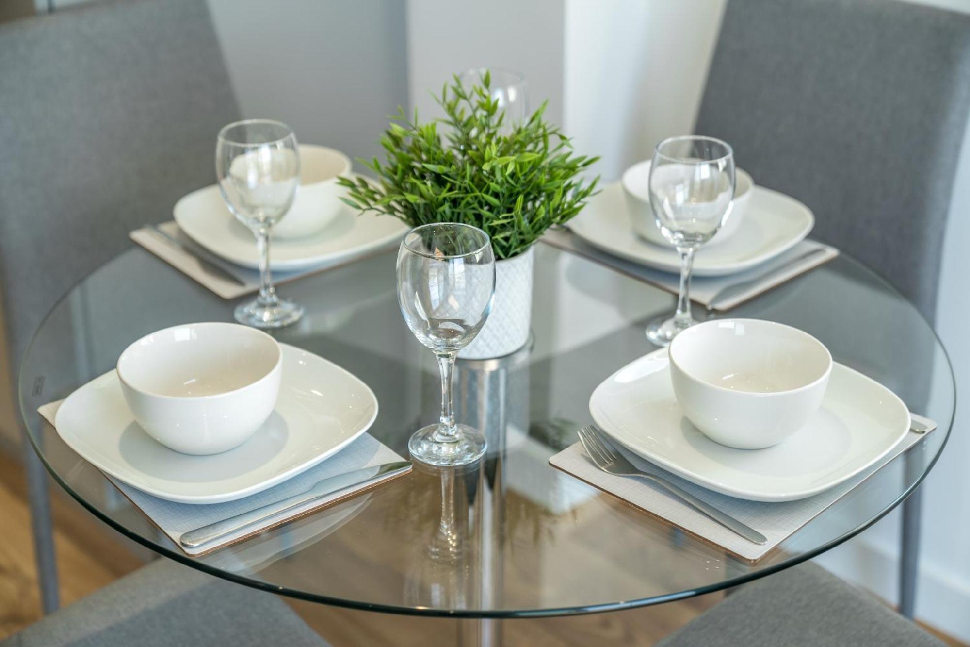 Skyvillion - London River Thames Top Floor Apartments By Woolwich Ferry, Mins To London Excel, O2 Arena , London City Airport With Parking 外观 照片